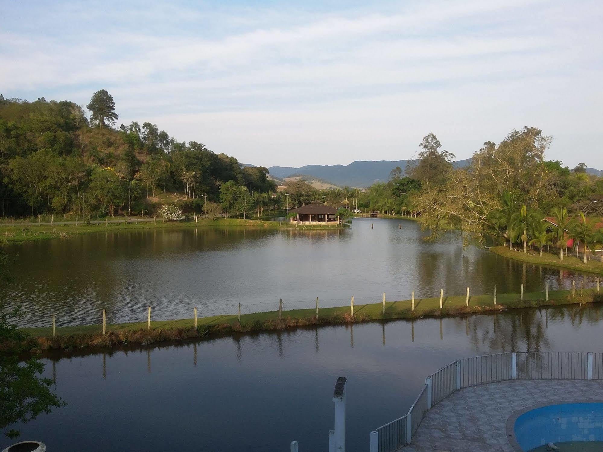 Hotel Termas Do Lago 格拉瓦塔尔 外观 照片